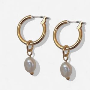 New Vanessa Mooney hoop earrings Pearl hoop drop dangle dainty earrings